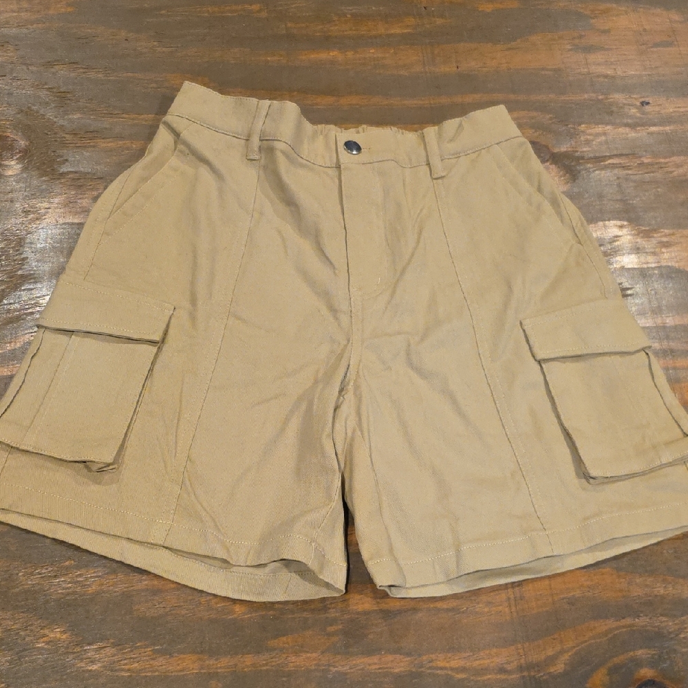 Classic Men’s Cargo Shorts in Khaki - Sturdy Everyday Wear